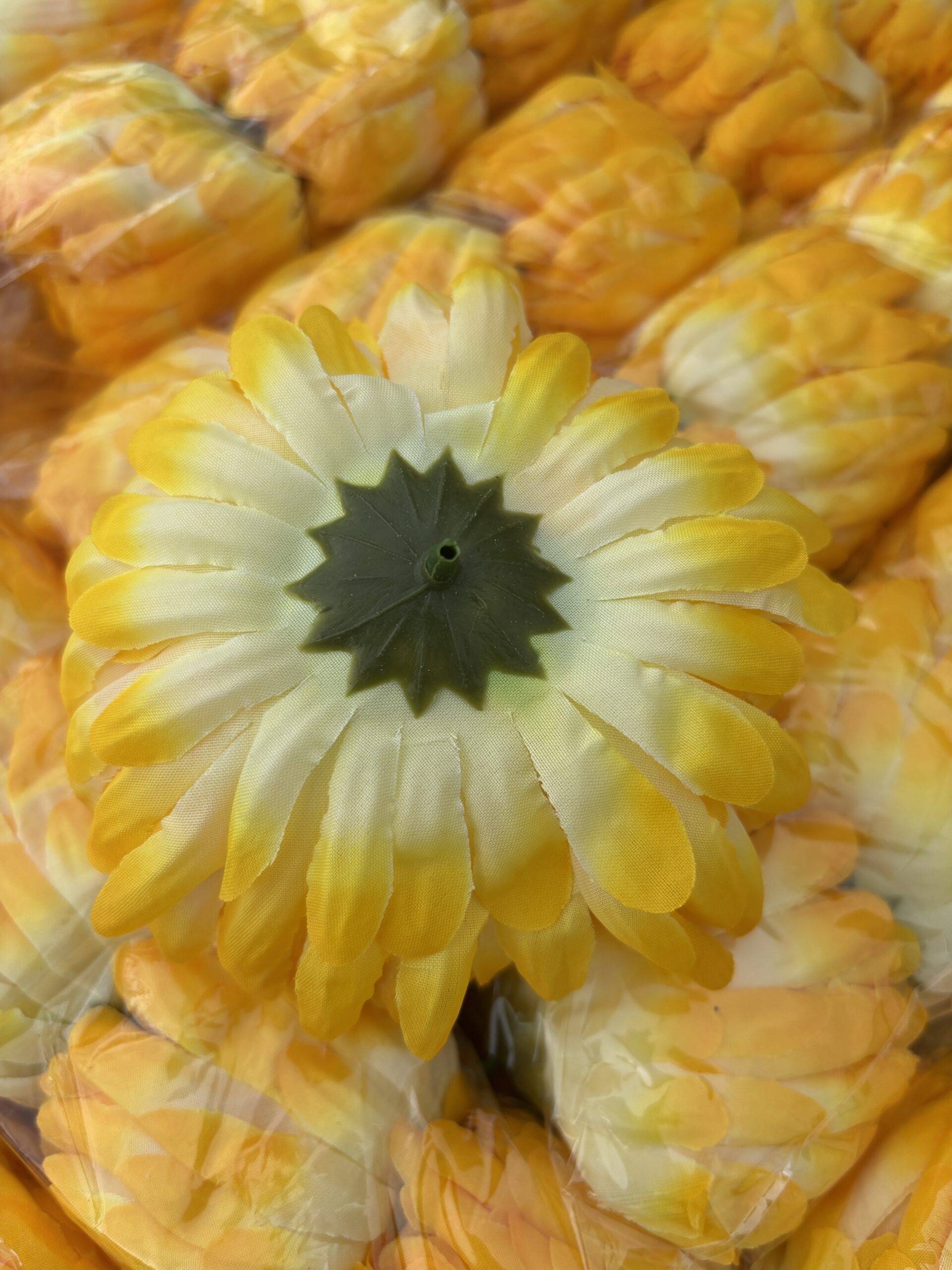 Chryzantema wyrobowa sztuczna żółta duża - obrazek 4